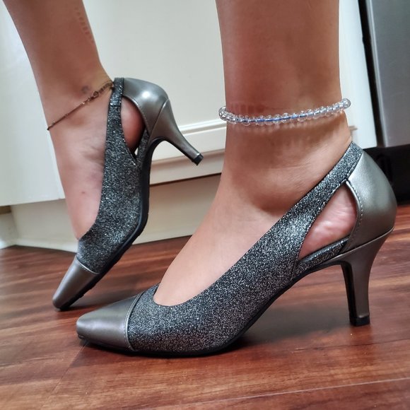Life Stride Shoes - LIFE STRIDE Women's Silver/Grey Metallic Pumps 7.5